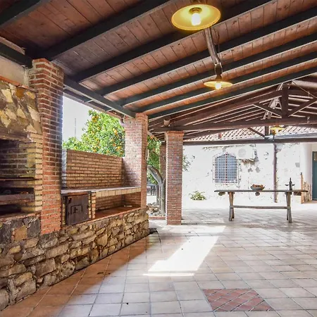 Gorgeous In With Swimming Pool Holiday home